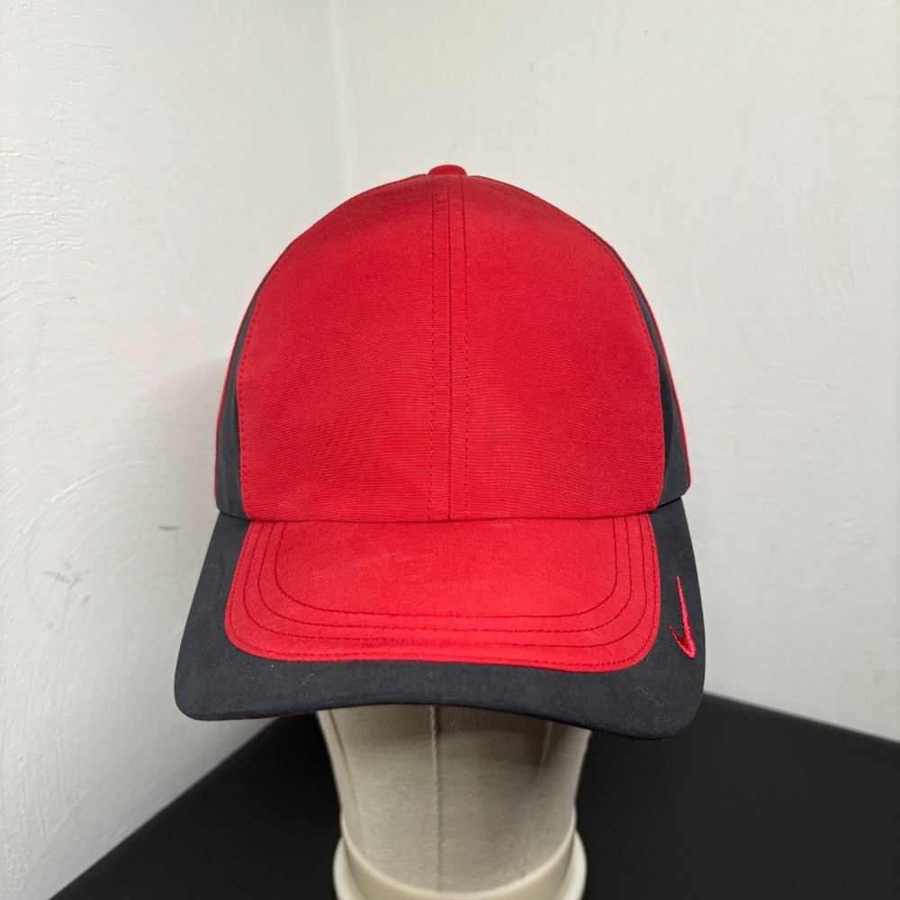Nike Golf Men's Baseball Cap OSFM Red Black Hat Hook‎ and Loop Outdoor Sports